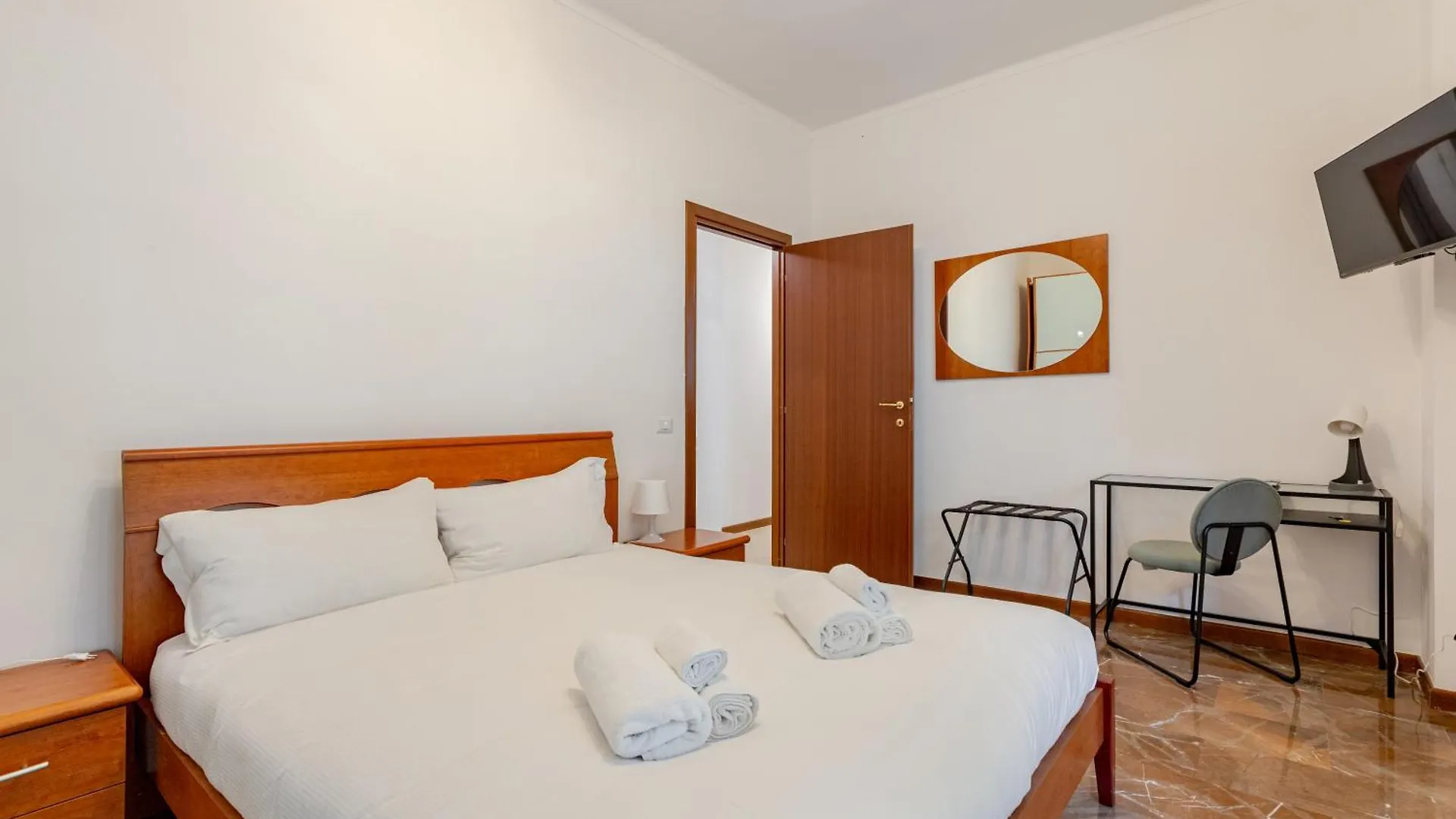 Six Comfort House - Style And Comfort Rome 0*,  Italie
